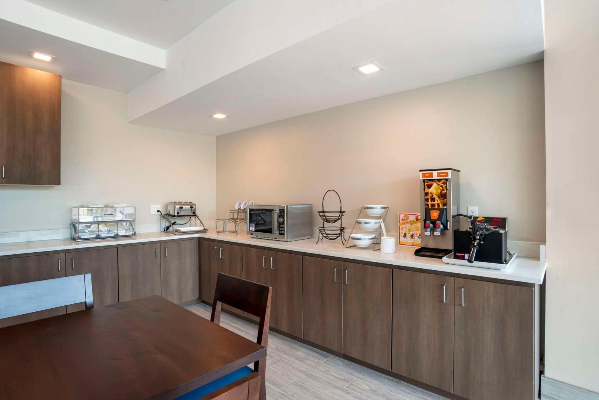 Comfort Inn & Suites Destin Near Henderson Beach มิรามาร์บีช ภายนอก รูปภาพ
